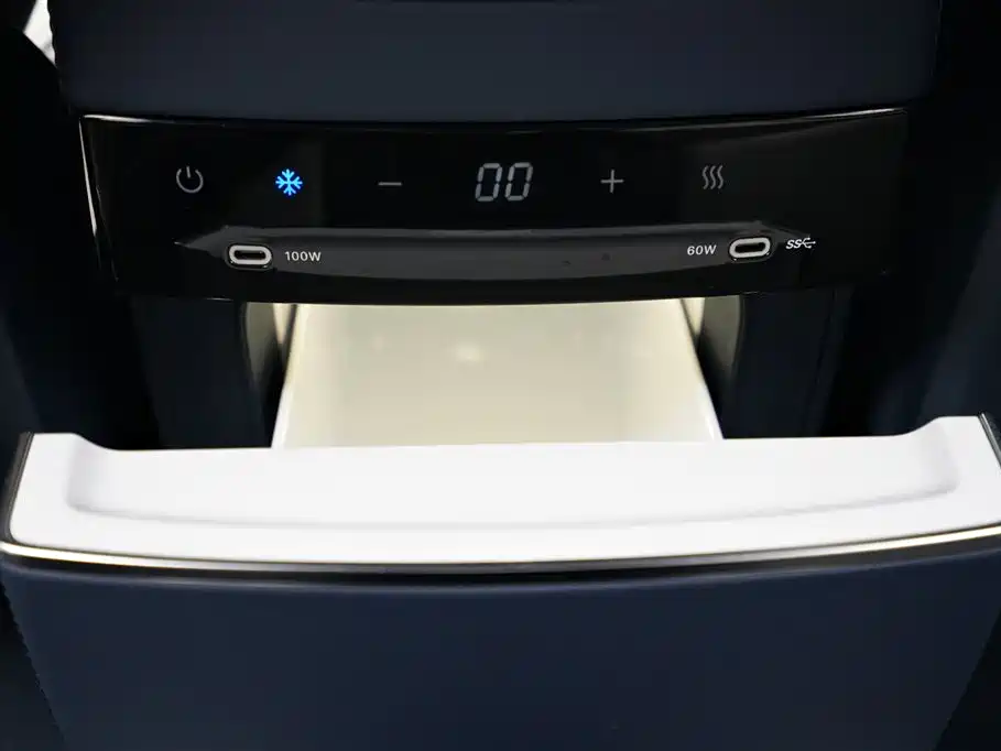 ZEEKR EXTREME KRYPTON 009