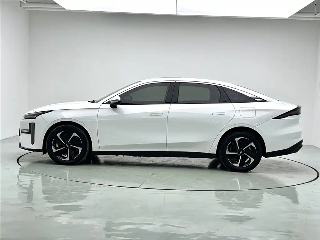 GEELY GALAXY GALAXY L6