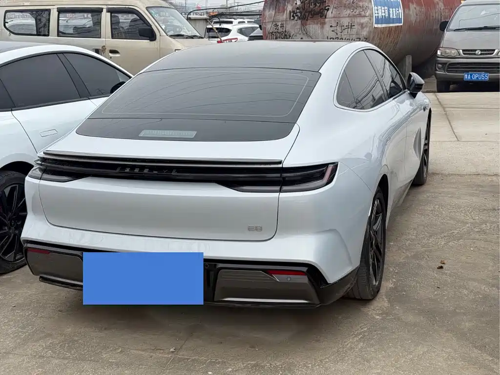 GEELY GALAXY GALAXY E8