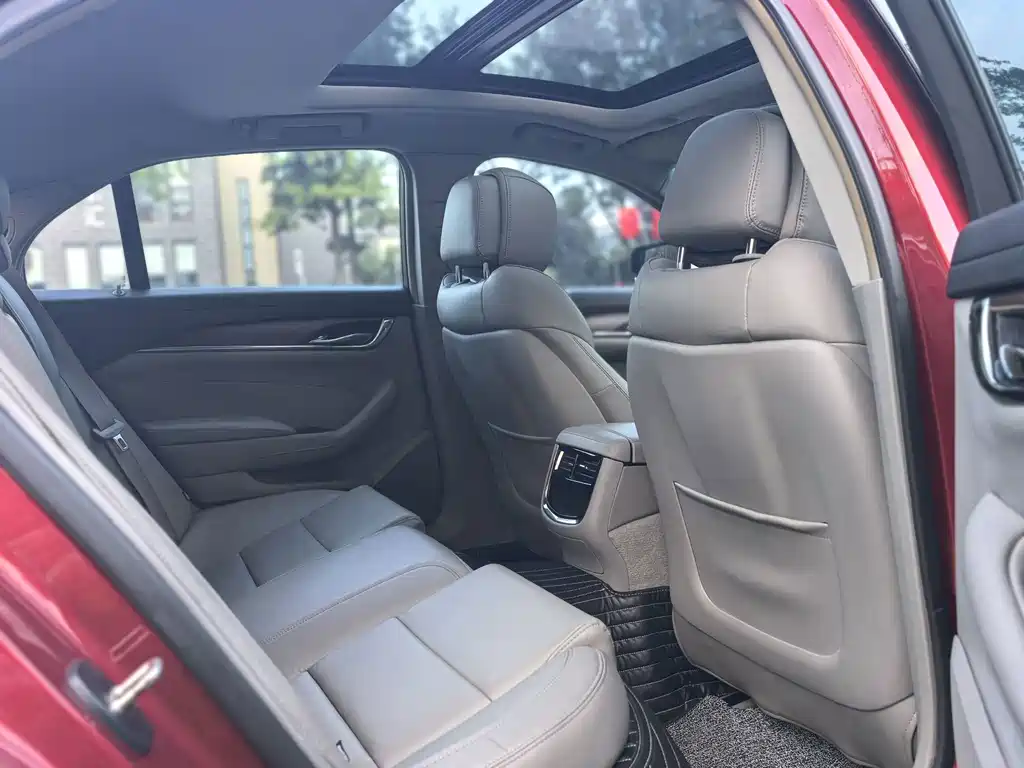 Cadillac CTS — миниатюра 12