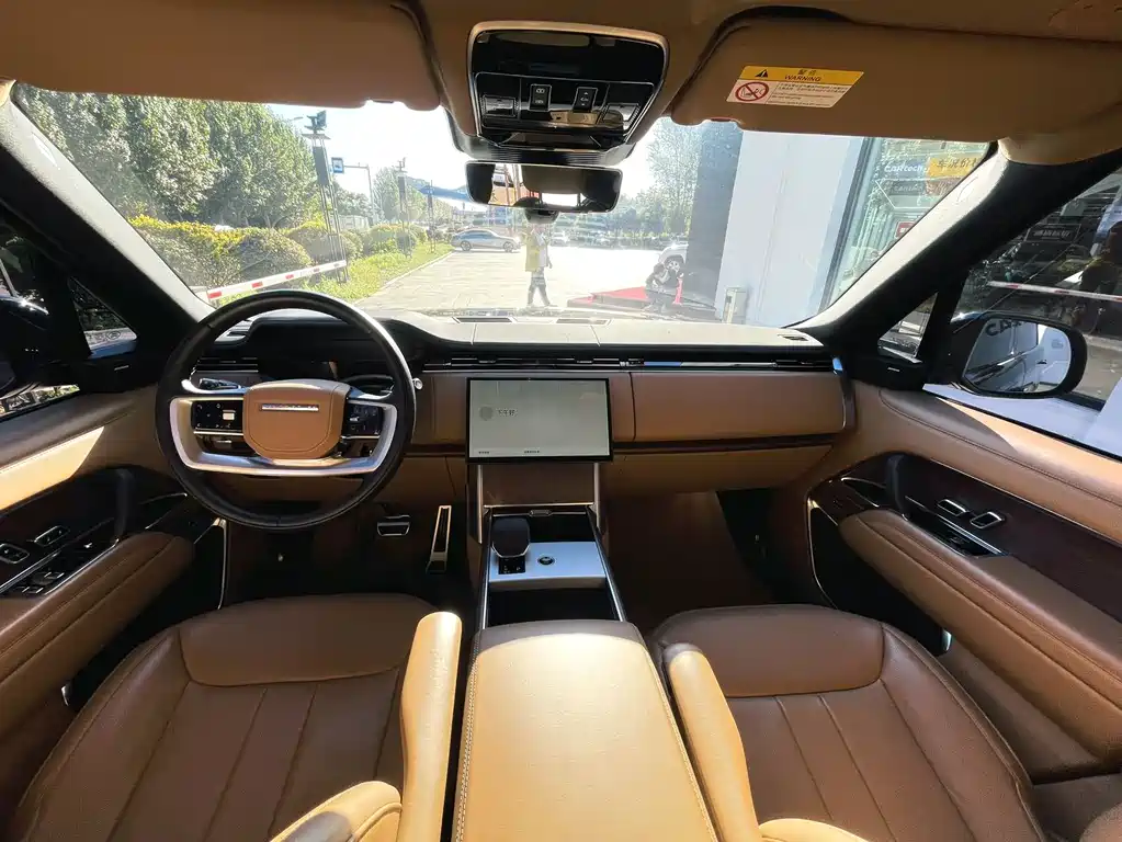 Land Rover Range Rover — миниатюра 7