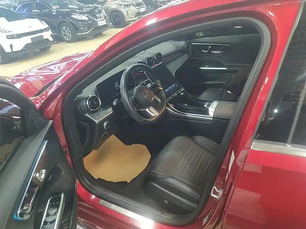 Mercedes-Benz C-Class — миниатюра 16