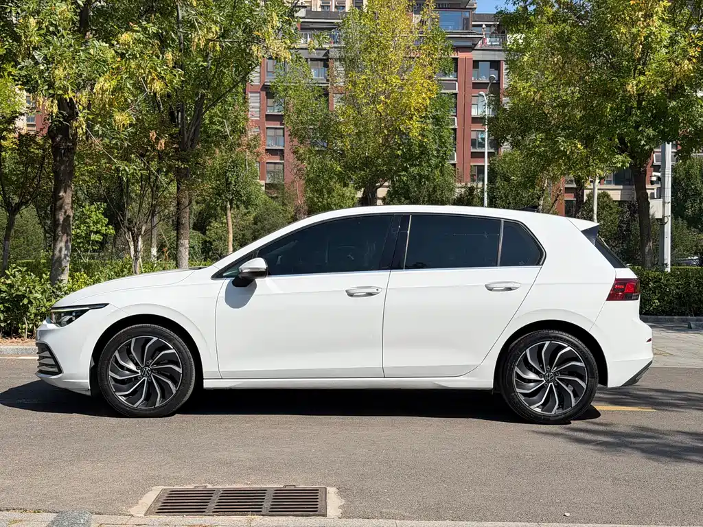 Volkswagen Golf — миниатюра 11