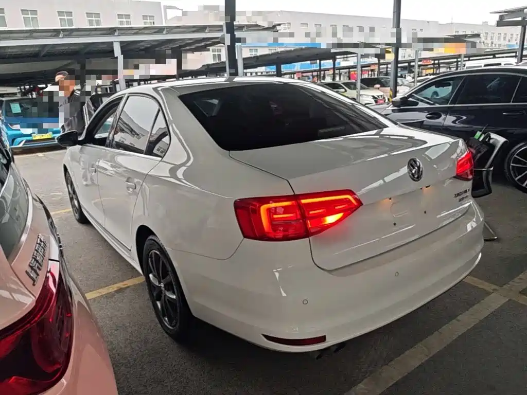 Volkswagen Sagitar — миниатюра 5