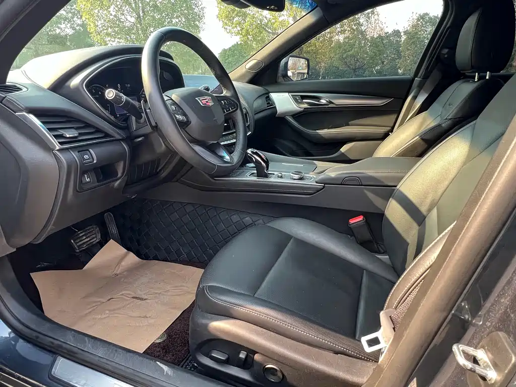 Cadillac CT5 — миниатюра 4