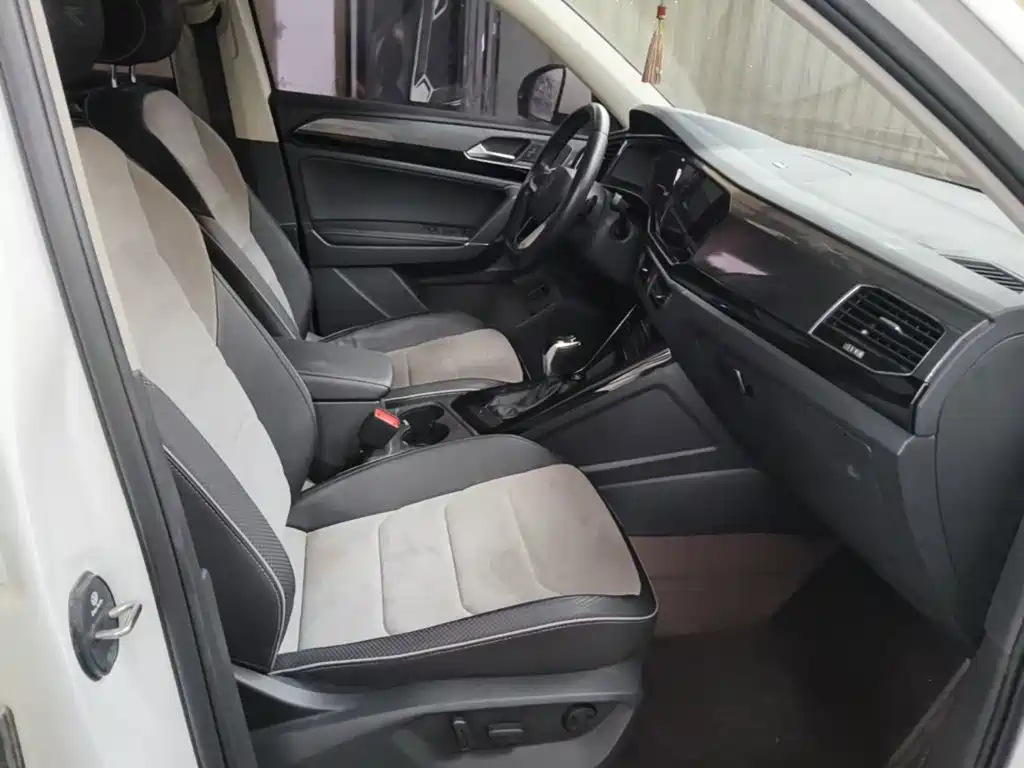 Volkswagen X — миниатюра 25