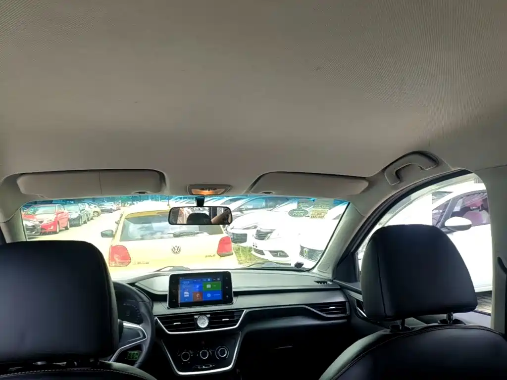 Wuling Hongguang S3 — миниатюра 18