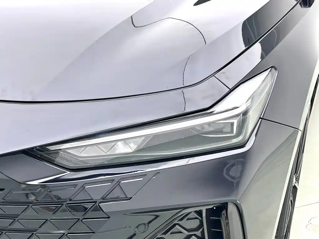 Changan UNI-V — миниатюра 4