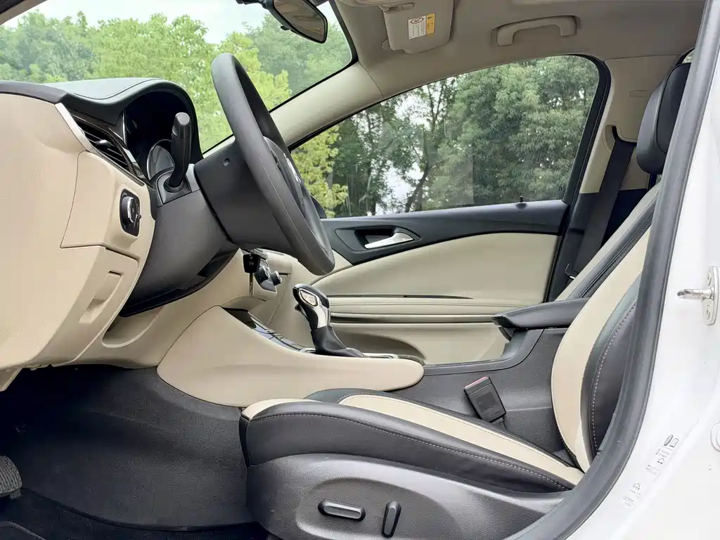 Buick Verano — миниатюра 14