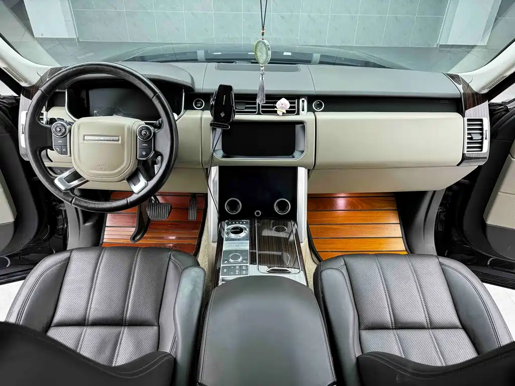Land Rover Range Rover 2017 3.0 SC V6 Vogue Long Wheelbase