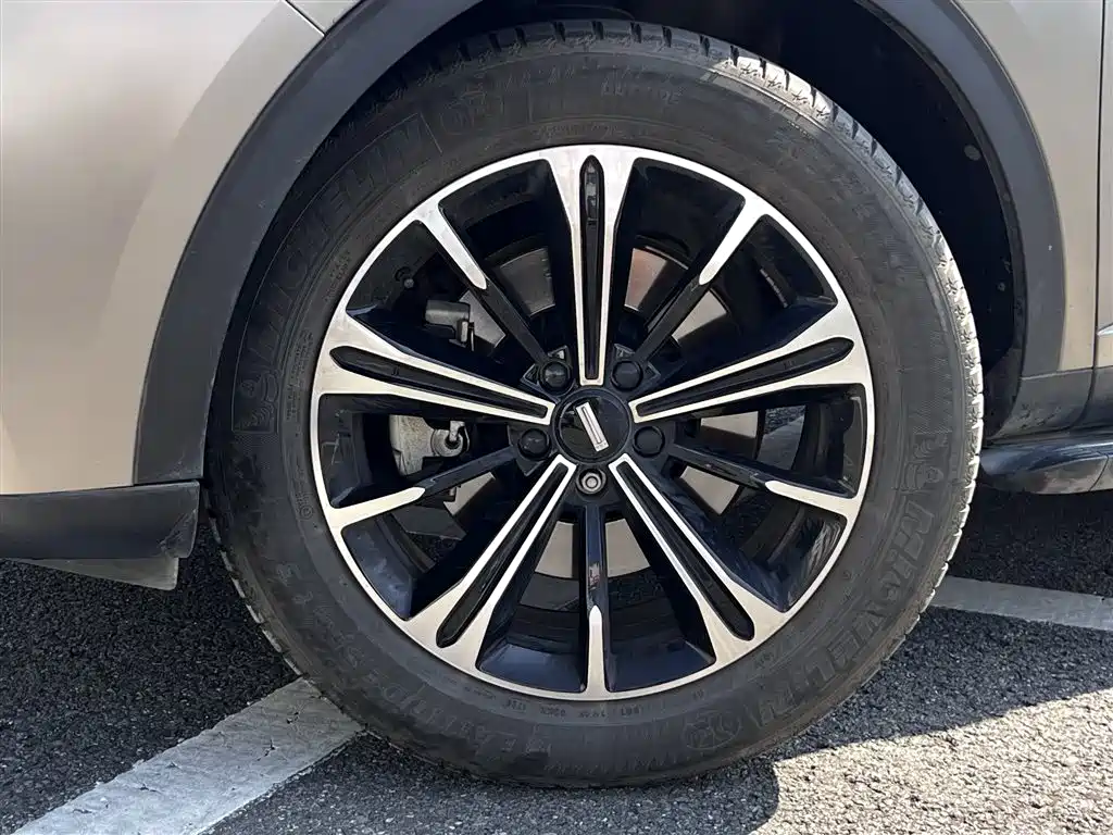 Wey Wey VV6 — миниатюра 7