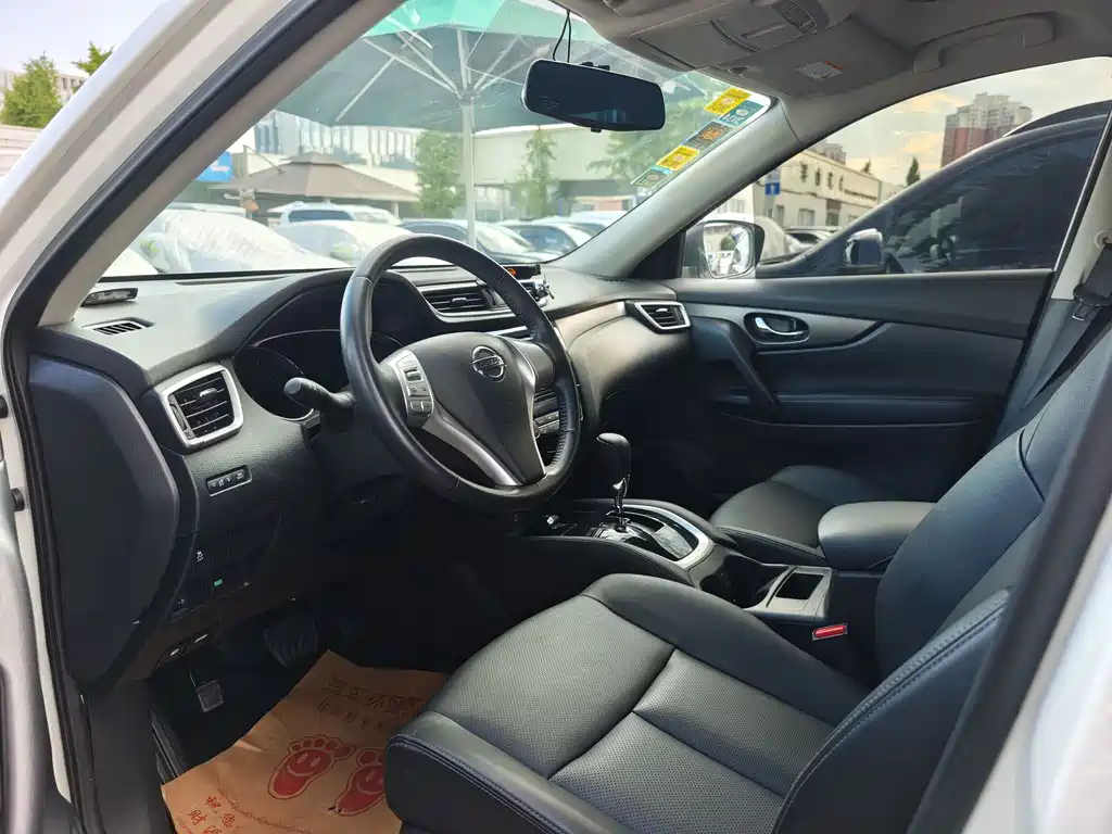 Nissan X-Trail 2014 2.0L CVT Comfort 2WD