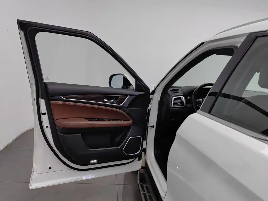 Honda UR-V — миниатюра 8