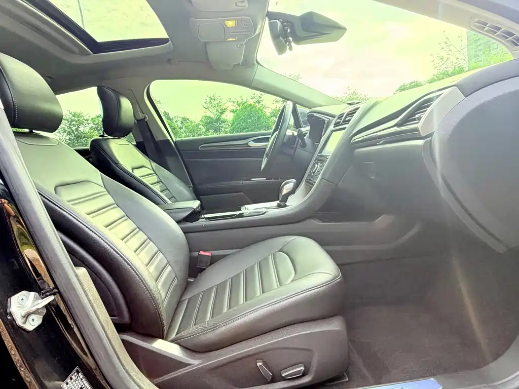 Ford Mondeo — миниатюра 14