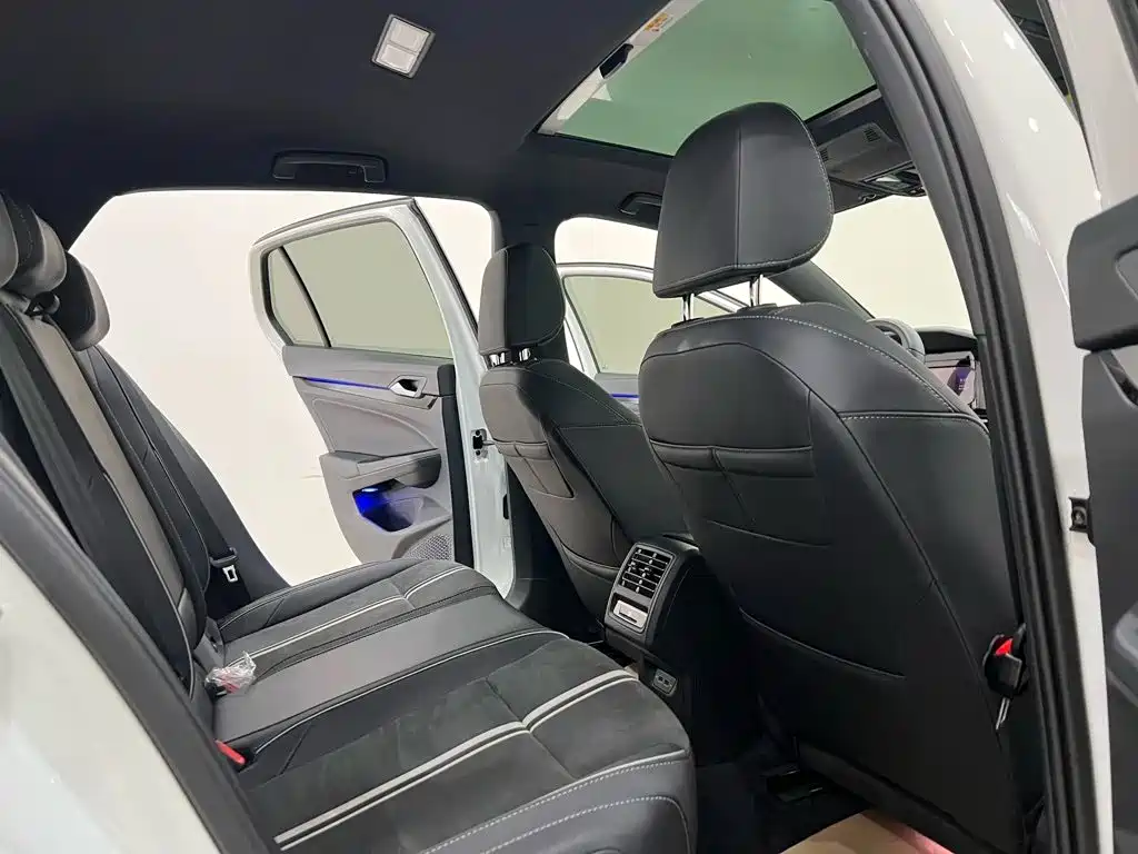 Volkswagen Golf — миниатюра 5