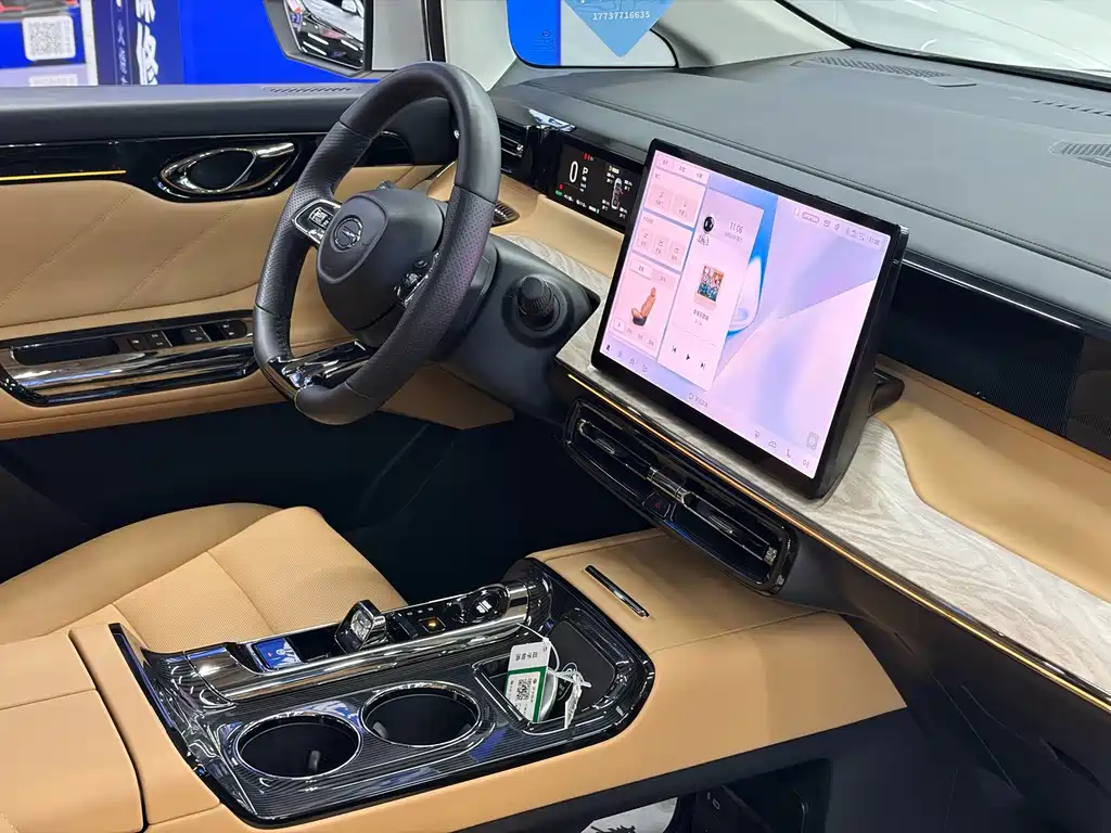 GAC Motor Trumpchi E8 PHEV — миниатюра 13
