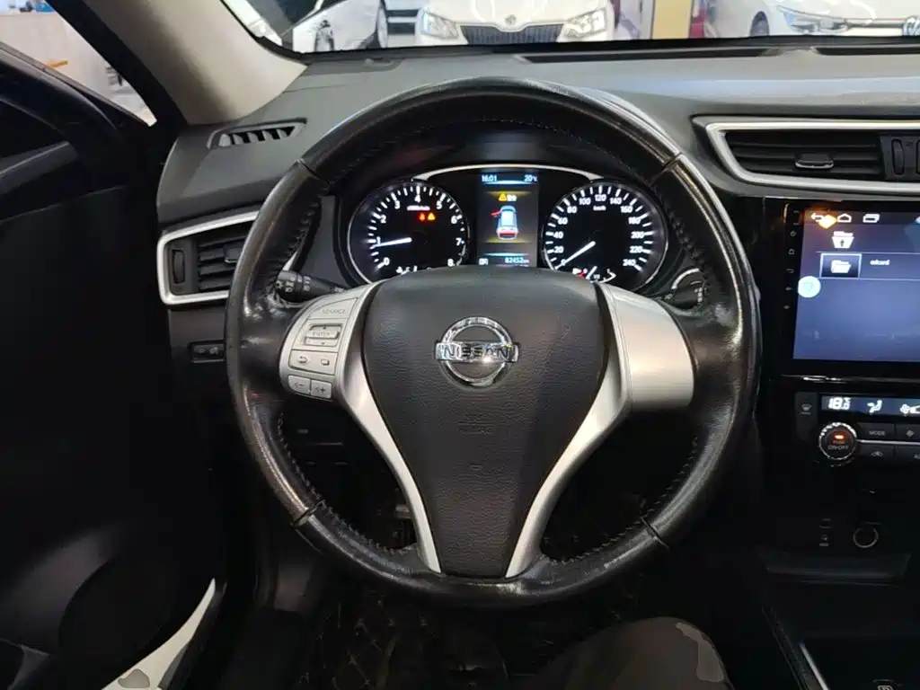 Nissan X-Trail — миниатюра 11