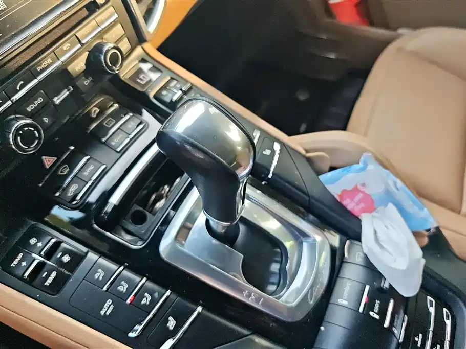 PORSCHE CAYENNE NEW ENERGY