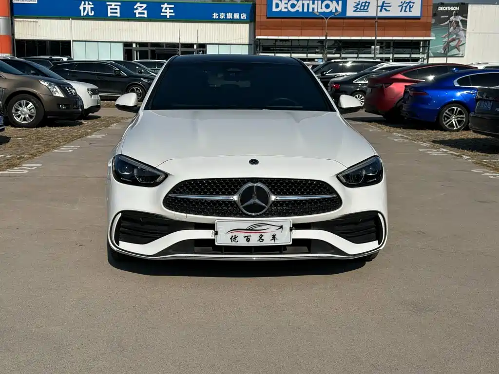 Mercedes-Benz C-Class — миниатюра 12
