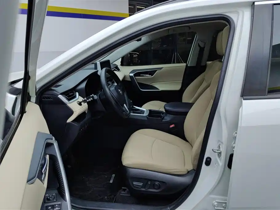 TOYOTA RAV4 RONGFANG