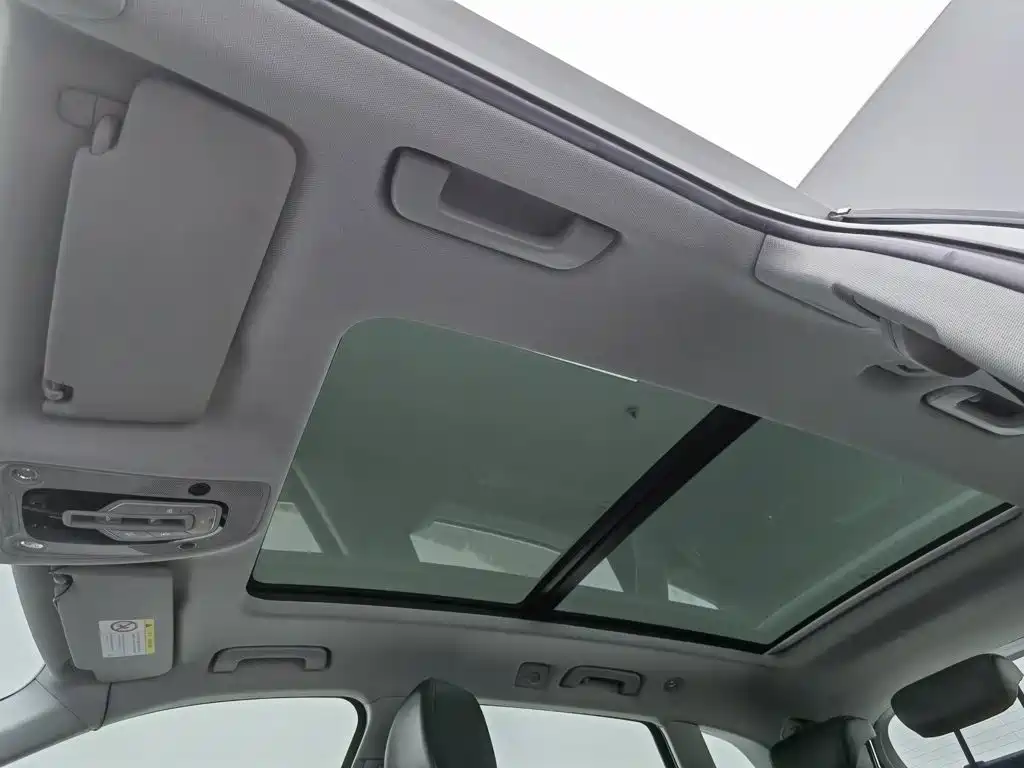 Audi Q5L — миниатюра 14