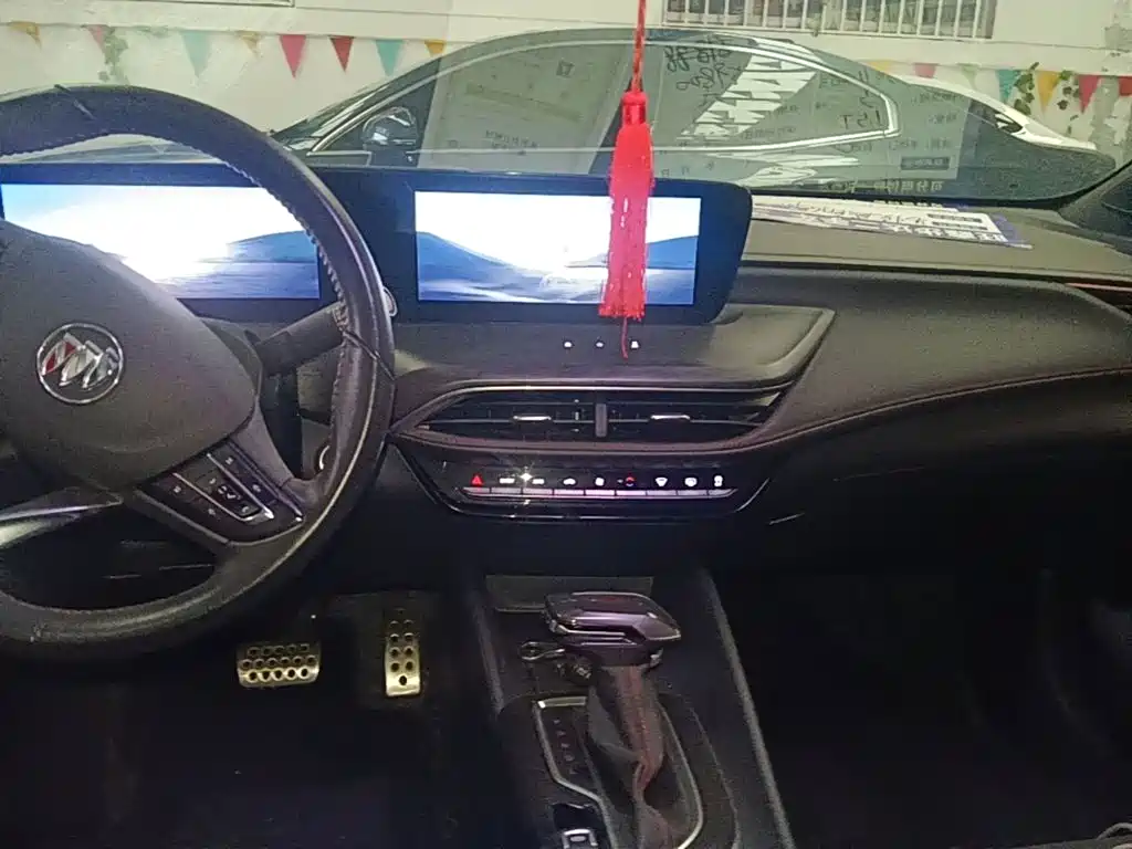 Buick Verano — миниатюра 13