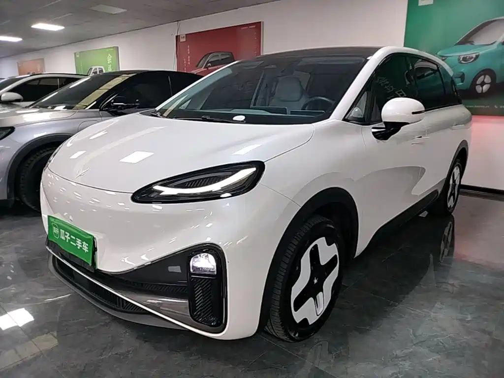 ARCFOX S — миниатюра 2
