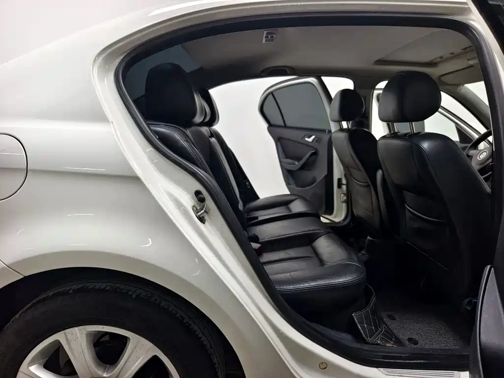 Volkswagen Lavida — миниатюра 16
