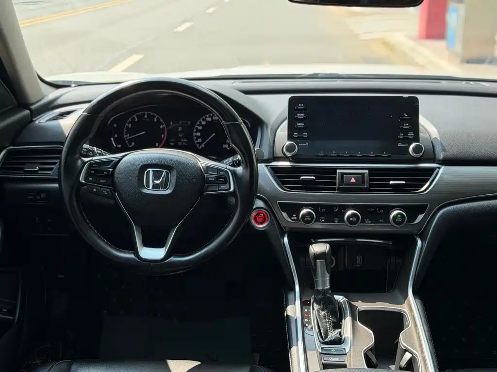 Honda Accord — миниатюра 14