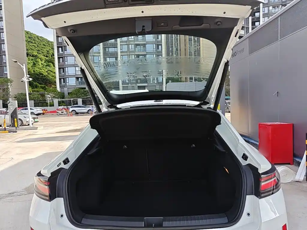 Volkswagen Lamando — миниатюра 19