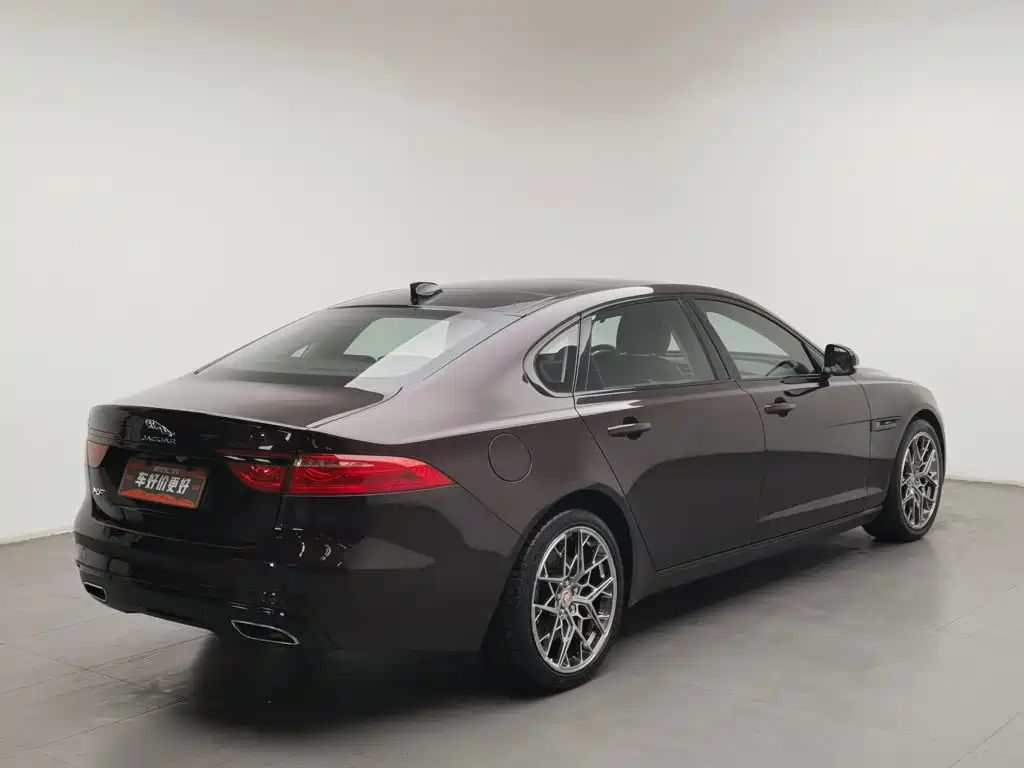 Jaguar XFL — миниатюра 2