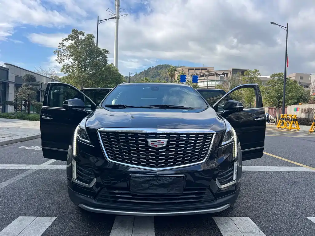 CADILLAC XT5