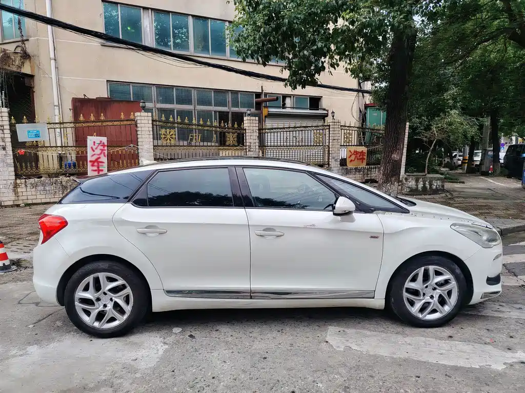 DS DS 5 — миниатюра 6