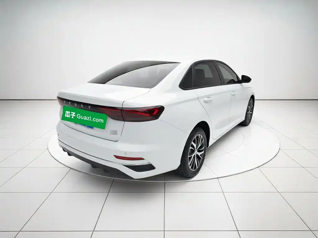 Geely Emgrand — миниатюра 6