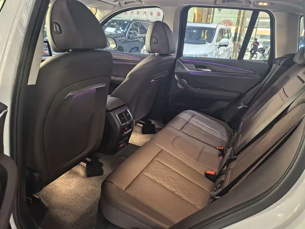 BMW X3 — миниатюра 6