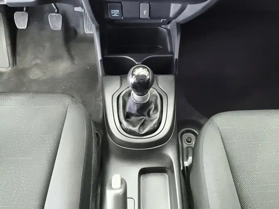 Honda Fit — миниатюра 16