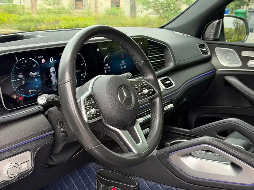 Mercedes-Benz GLE (Import) — миниатюра 23