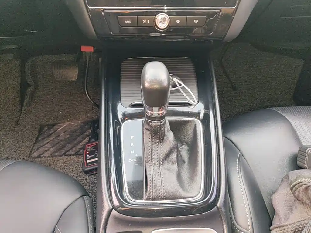 Roewe i5 — миниатюра 14