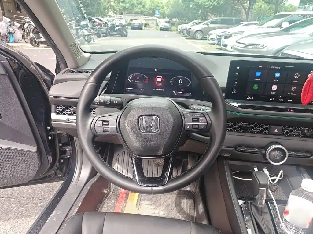 Honda Accord — миниатюра 3