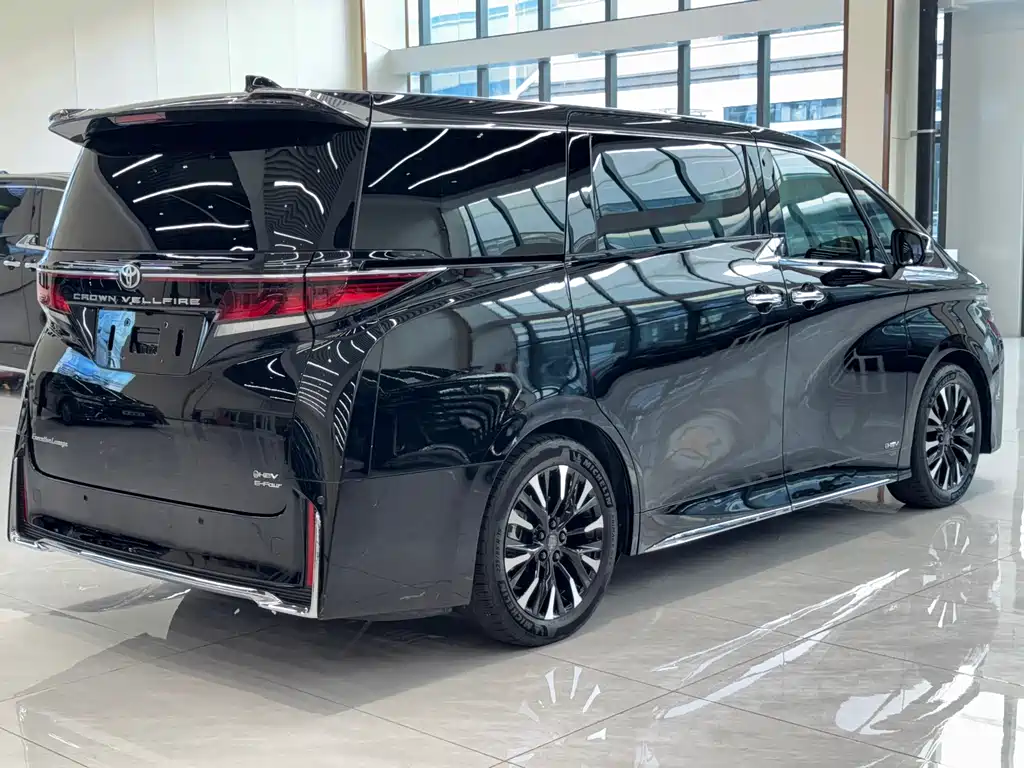 Toyota Vellfire — миниатюра 7