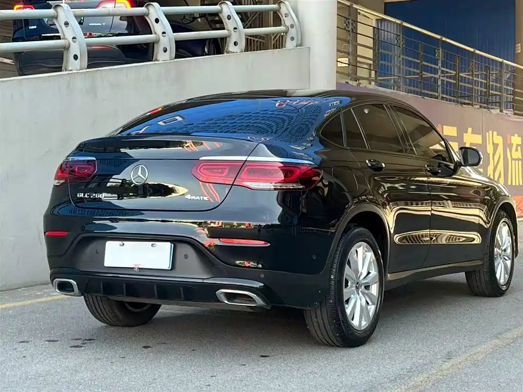 Mercedes-Benz GLC 2022 GLC 260 4MATIC SUV