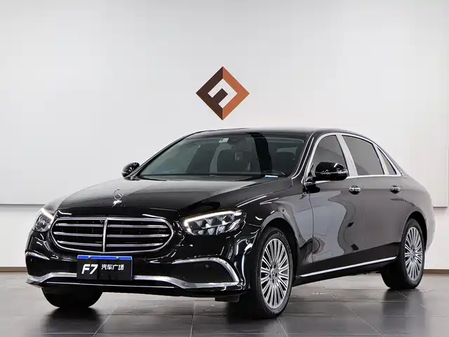 MERCEDES BENZ E CLASS