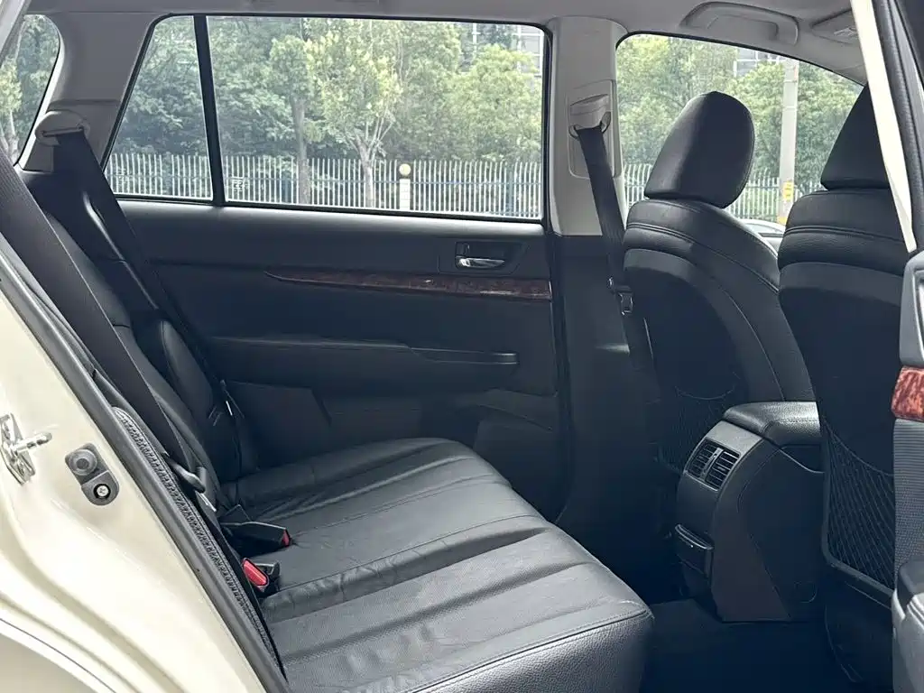 Subaru Outback — миниатюра 18