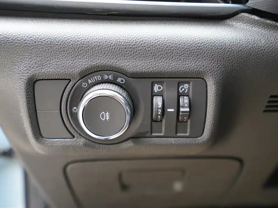 BUICK SLIGHTLY BLUE 6