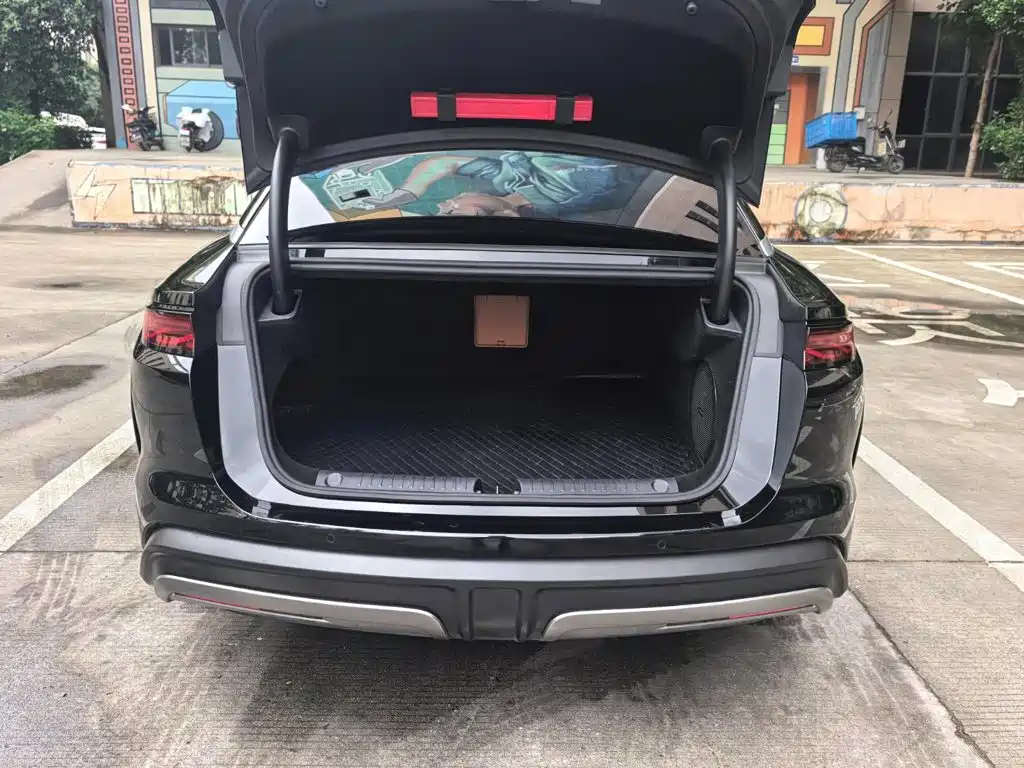 BYD Хань Ли — миниатюра 14