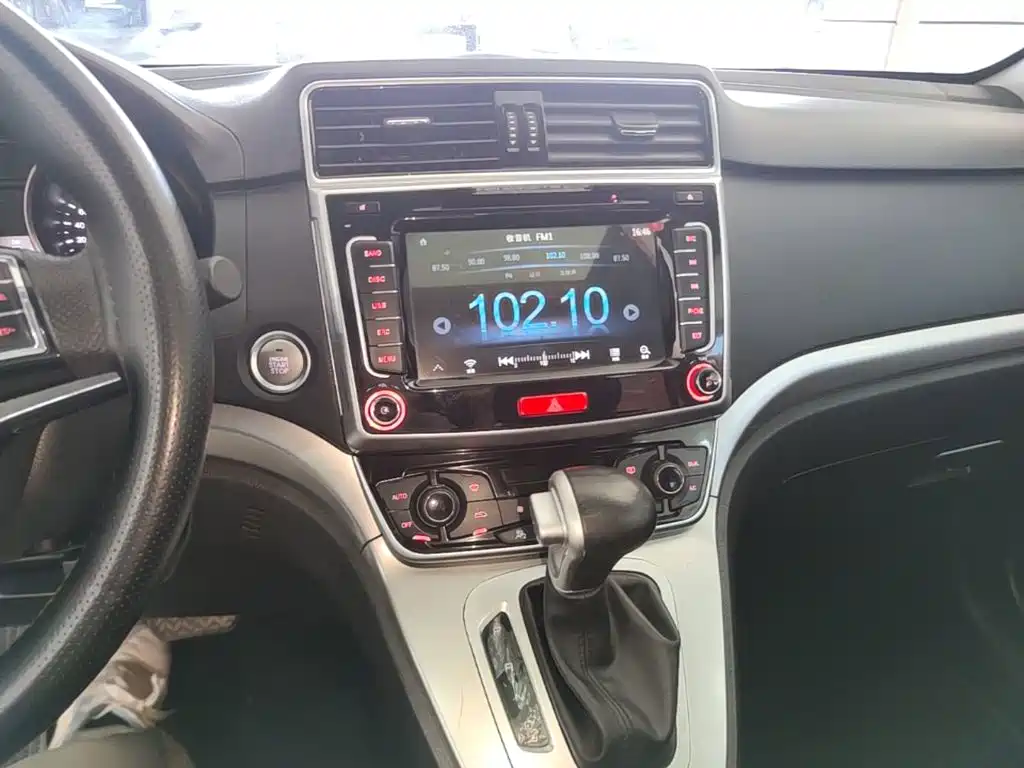 Haval M6 — миниатюра 13