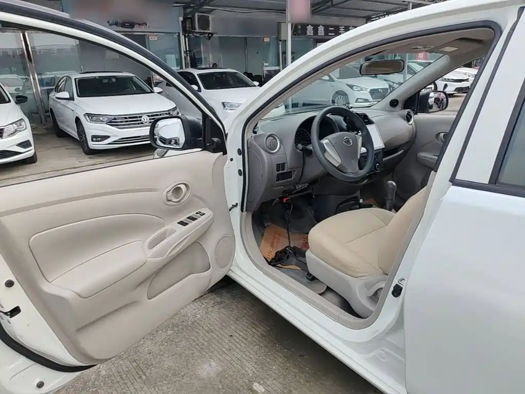 Nissan Sunny — миниатюра 16