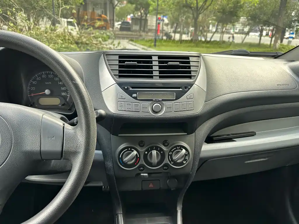 Suzuki Alto — миниатюра 11