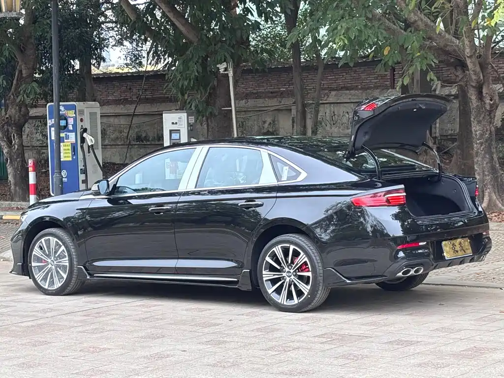 GEELY AUTOMOBILE XINGRUI