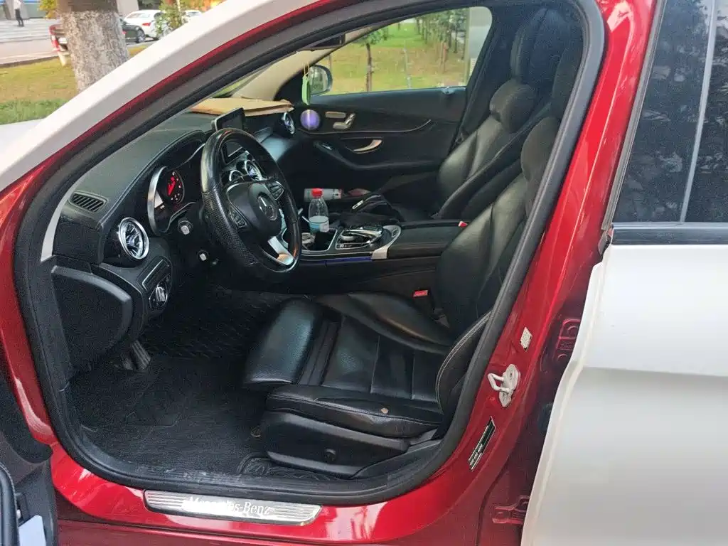 Mercedes-Benz C-Class — миниатюра 8